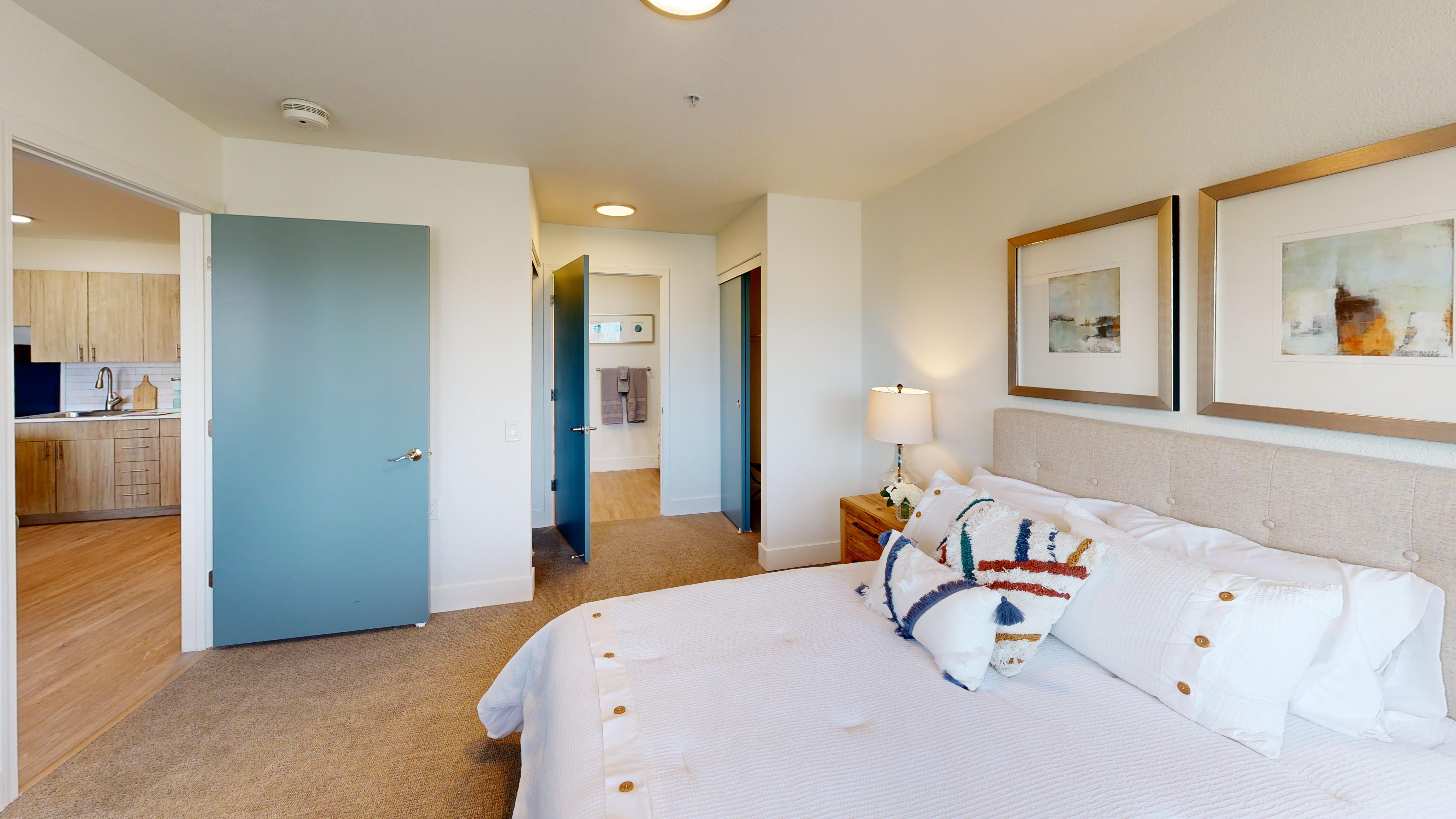 The-Hampshire-IL-1-bed-545-sqft-Bedroom