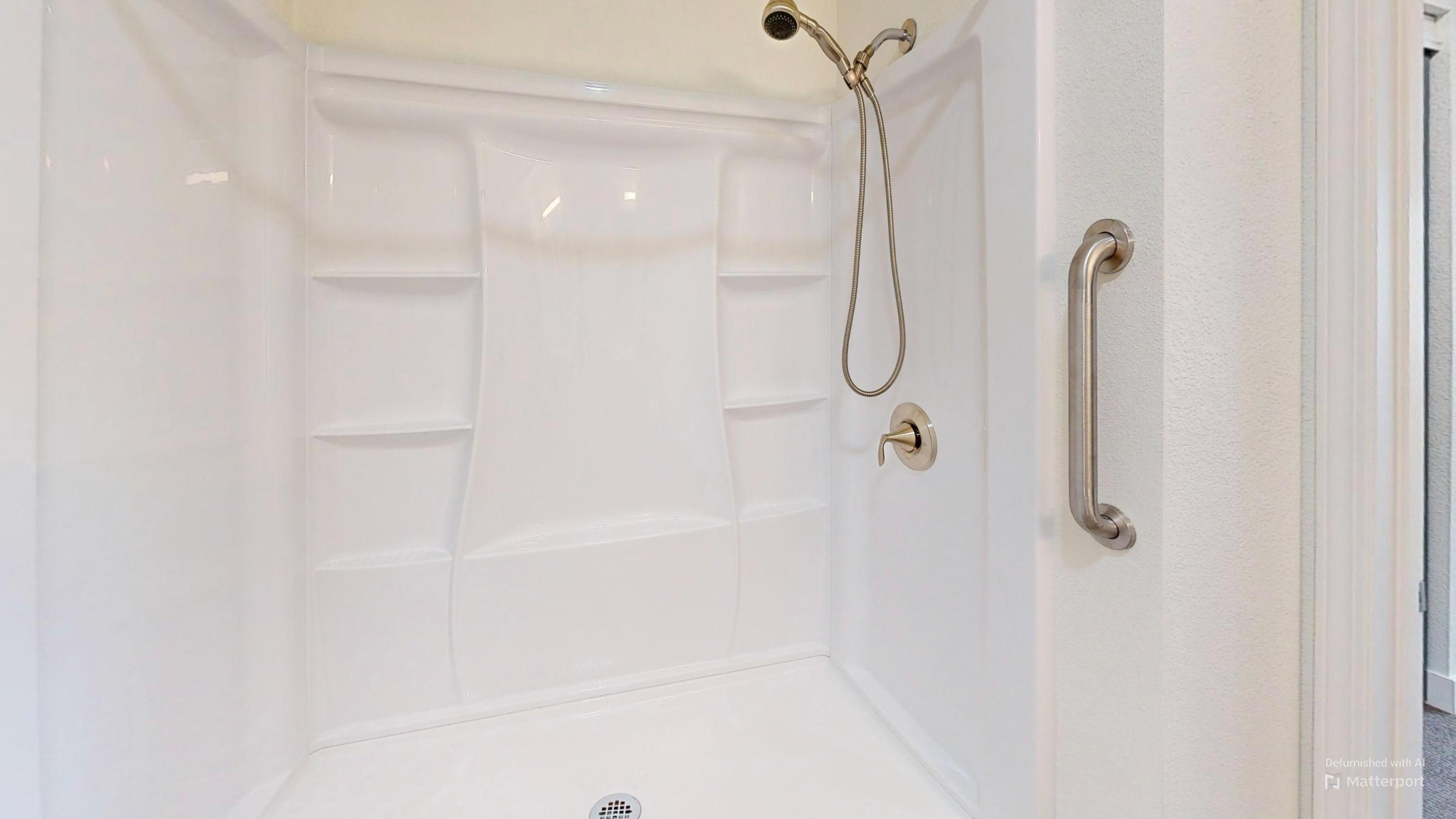 The-Hampshire-IL-2-bed-901-sqft-Bathroom-