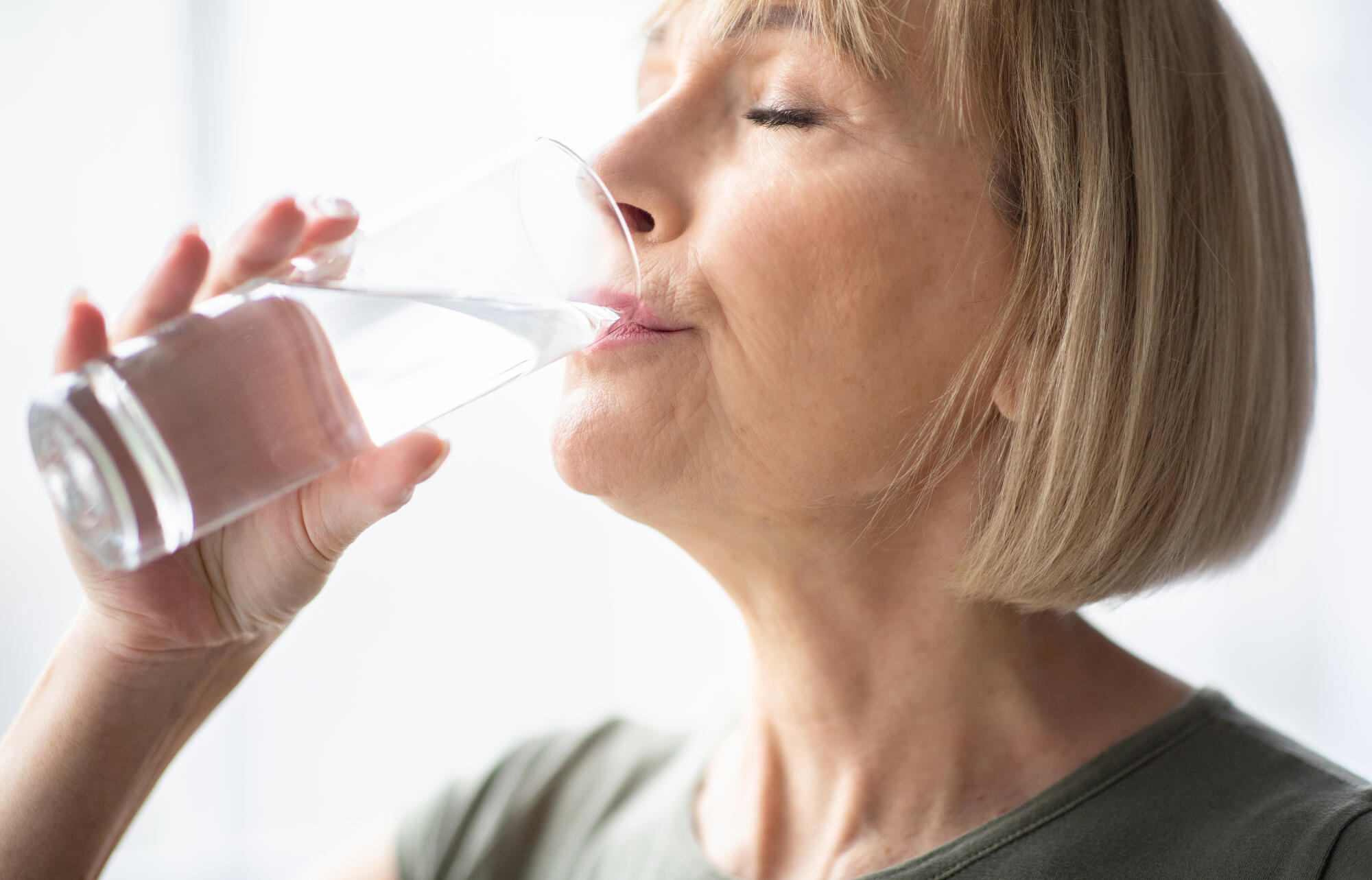 Dehydration in Seniors: Risks, Signs, and Prevention at The Hampshire